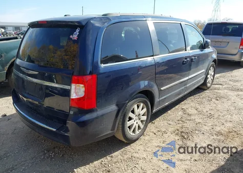 2013 Chrysler Town & Country Touring z USA, uszkodzony, nr VIN 2C4RC1BG6DR631152